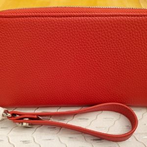 All about the Benjamin's Thirty One Wristlet